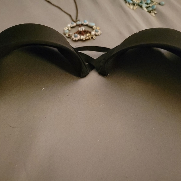 Victoria's Secret Bra - Picture 12 of 12